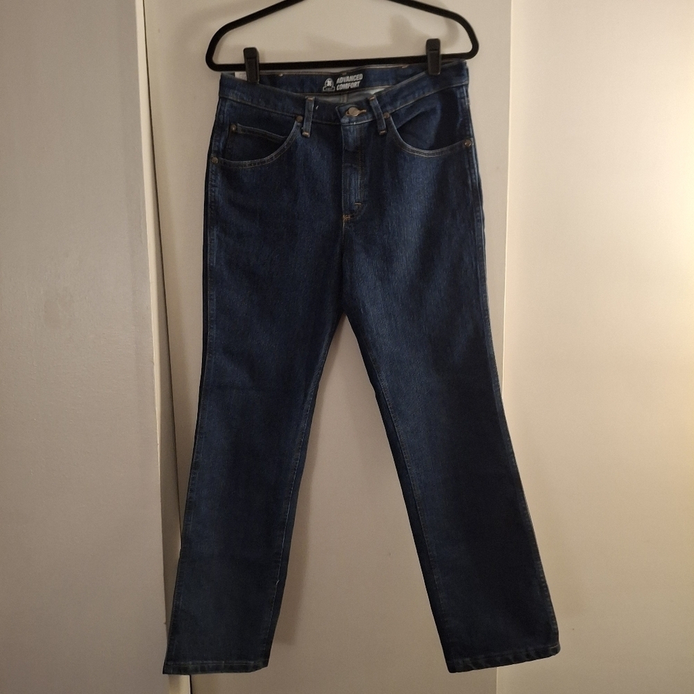 Wrangler Men's Classic Blue Denim Jeans